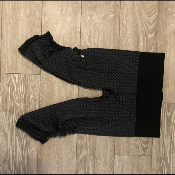 Lulu - Picture 2 of 2